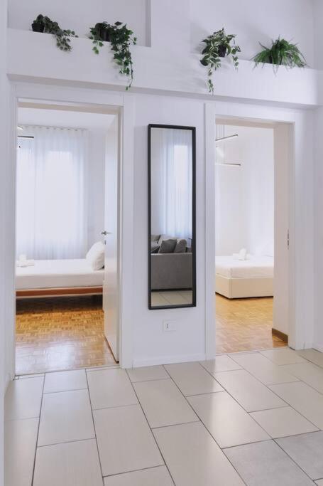 Lenny'S Central Apartment Milan Bagian luar foto