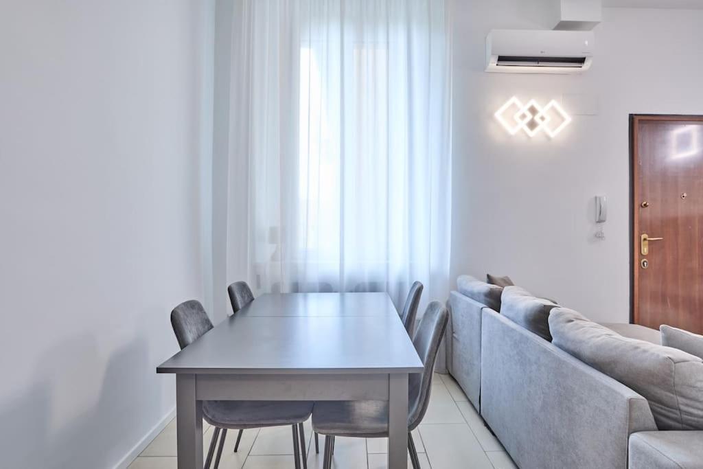 Lenny'S Central Apartment Milan Bagian luar foto